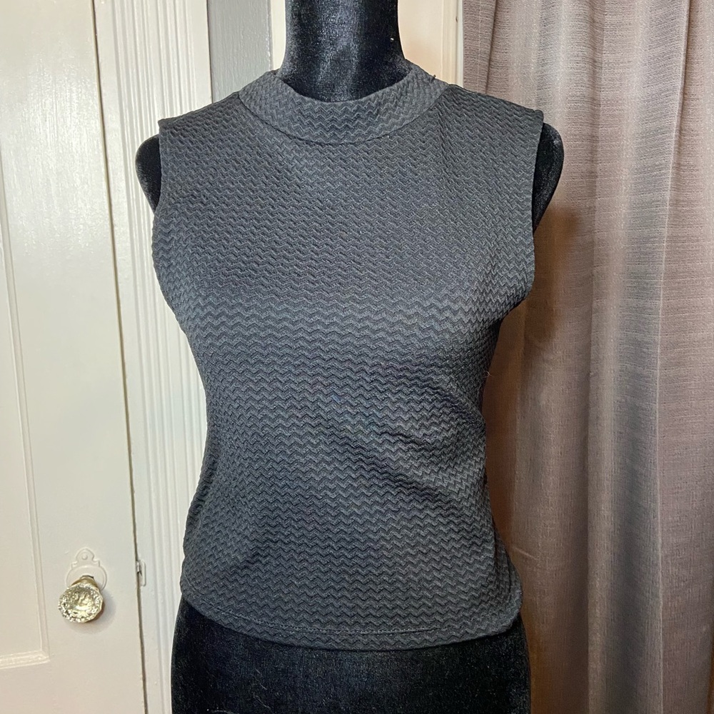 Black crop top